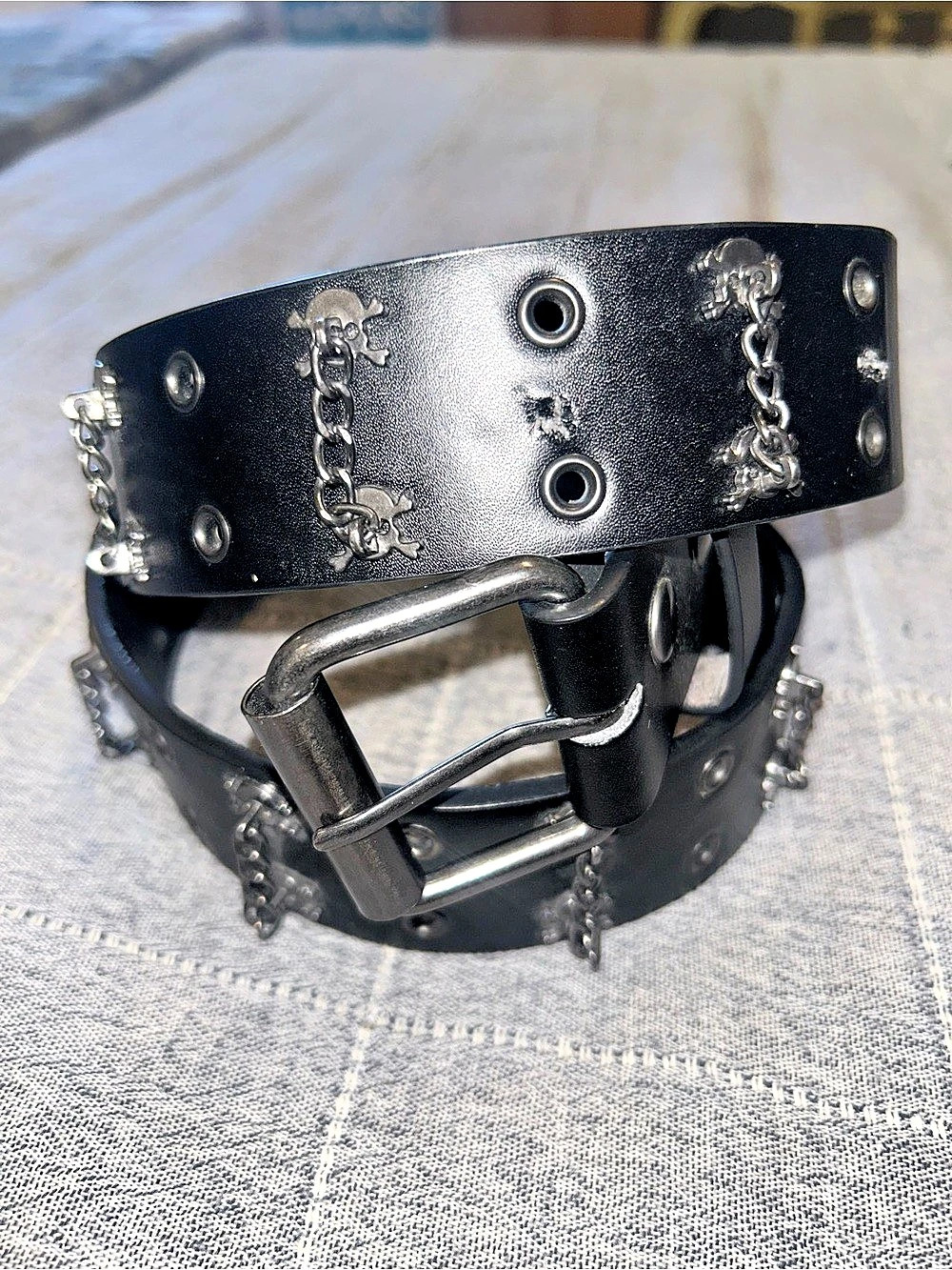 Hot Topic Skull Grommet Chain Belt